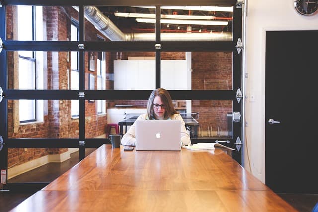 Cómo implementar una estrategia de social listening efectiva